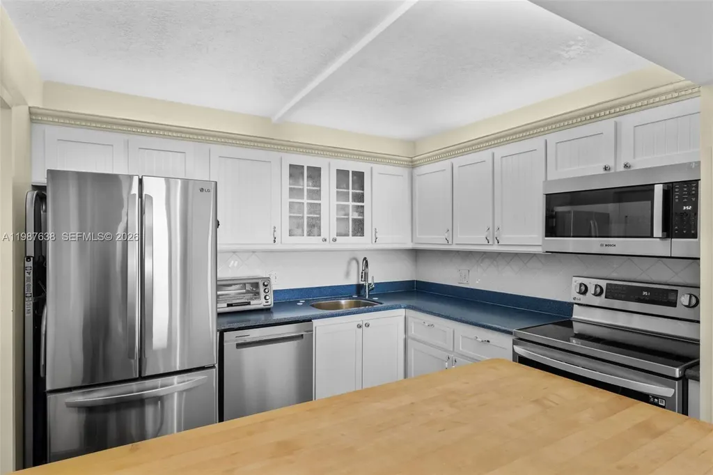 2201 S Ocean Drive Hollywood FL 33019