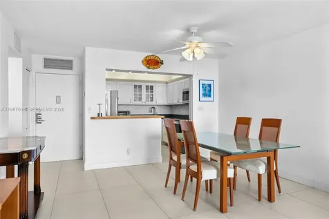 2201 S Ocean Drive Hollywood FL 33019