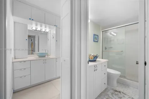 2201 S Ocean Drive Hollywood FL 33019