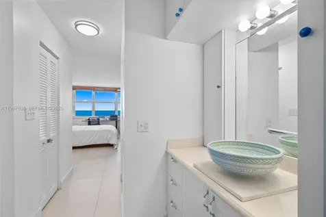 2201 S Ocean Drive Hollywood FL 33019