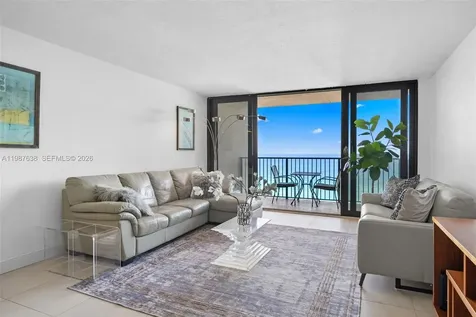 2201 S Ocean Drive Hollywood FL 33019