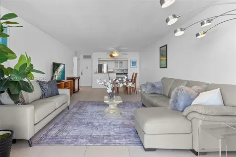 2201 S Ocean Drive Hollywood FL 33019