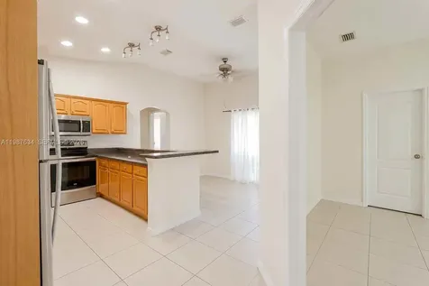 166 Pine Cone Avenue Clewiston FL 33440
