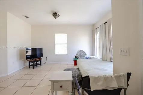 166 Pine Cone Avenue Clewiston FL 33440