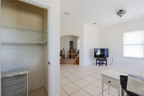 166 Pine Cone Avenue Clewiston FL 33440