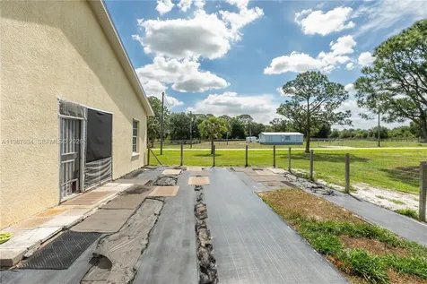 166 Pine Cone Avenue Clewiston FL 33440