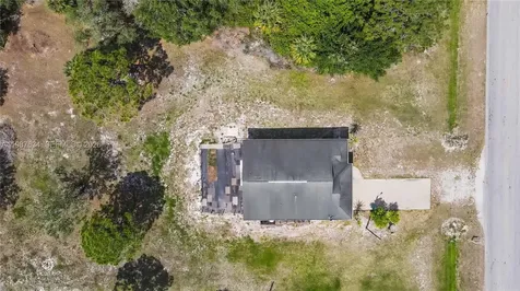 166 Pine Cone Avenue Clewiston FL 33440