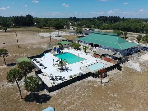 166 Pine Cone Avenue Clewiston FL 33440