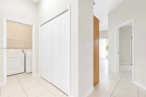 166 Pine Cone Avenue Clewiston FL 33440