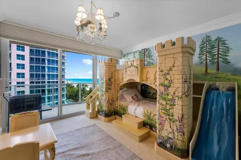 1455 Ocean Drive Miami Beach FL 33139
