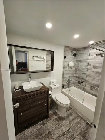 19201 Collins Avenue Sunny Isles Beach FL 33160