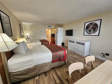 19201 Collins Avenue Sunny Isles Beach FL 33160