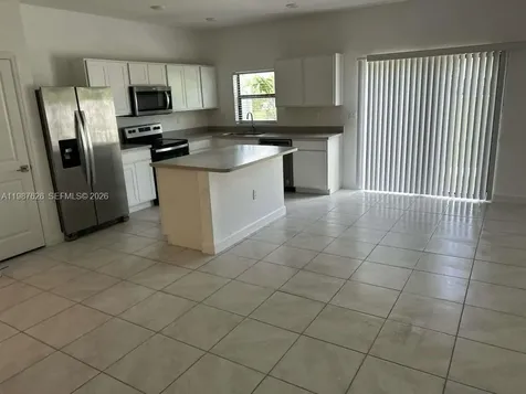 624 SW 12th Street Florida City FL 33034