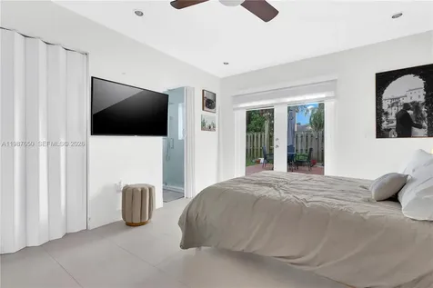 8858 SW 214th Street Cutler Bay FL 33189