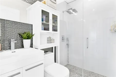 8858 SW 214th Street Cutler Bay FL 33189