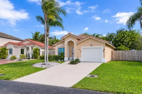 8858 SW 214th Street Cutler Bay FL 33189