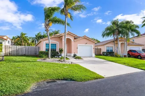 8858 SW 214th Street Cutler Bay FL 33189