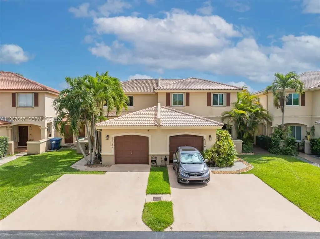 16382 SW 75th Street Miami FL 33193
