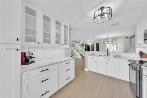 16382 SW 75th Street Miami FL 33193