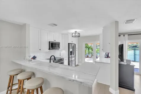 16382 SW 75th Street Miami FL 33193