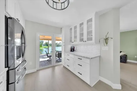 16382 SW 75th Street Miami FL 33193