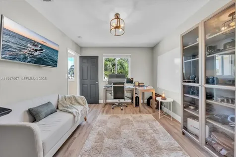 16382 SW 75th Street Miami FL 33193