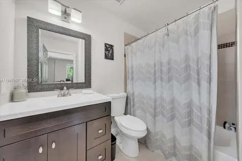 16382 SW 75th Street Miami FL 33193