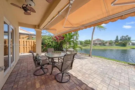 16382 SW 75th Street Miami FL 33193