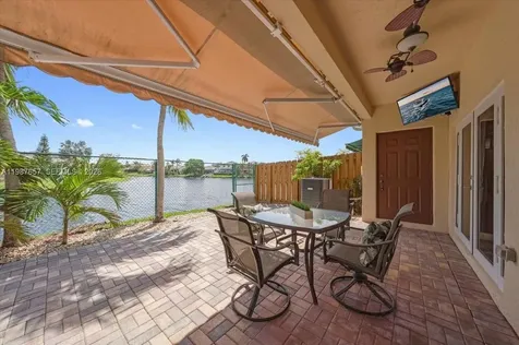 16382 SW 75th Street Miami FL 33193