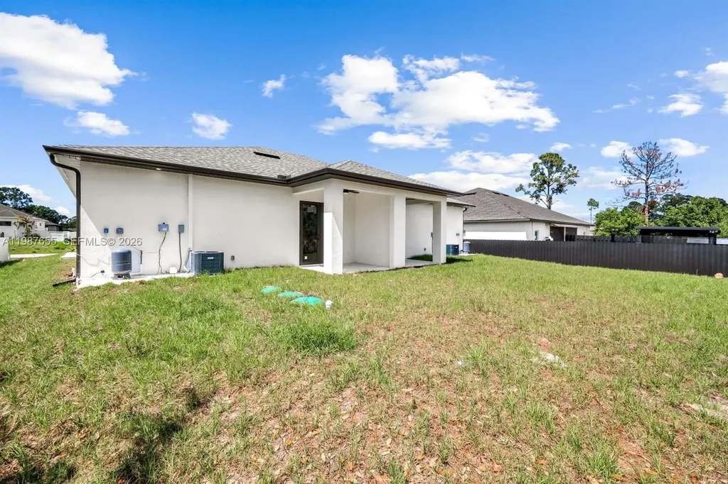 521/523 S Lillon Avenue Other City - In The State Of Florida FL 33974