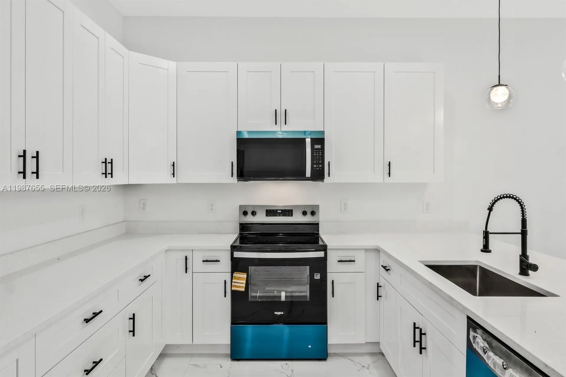 521/523 S Lillon Avenue Other City - In The State Of Florida FL 33974