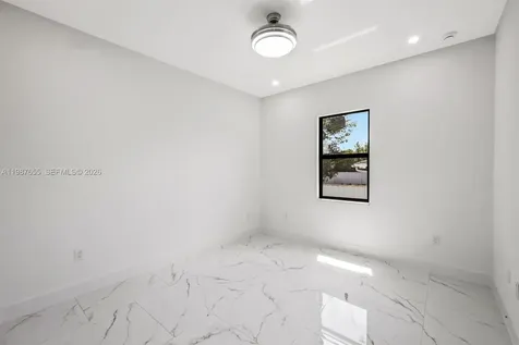 521/523 S Lillon Avenue Other City - In The State Of Florida FL 33974