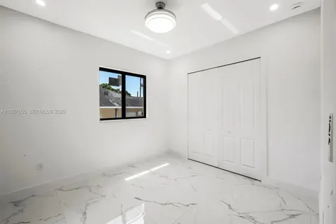 521/523 S Lillon Avenue Other City - In The State Of Florida FL 33974