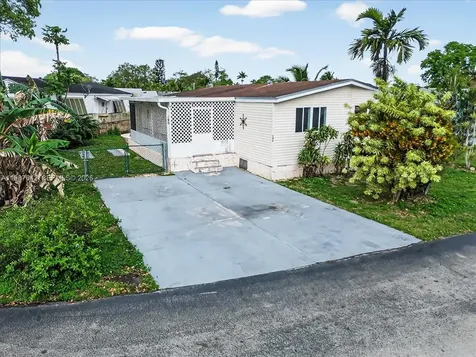 35250 SW 177th Court Homestead FL 33034