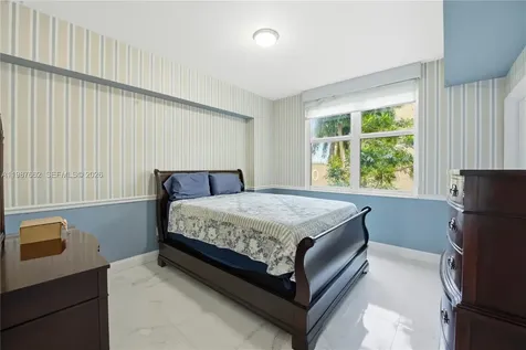 3330 NE 190th Street Aventura FL 33180