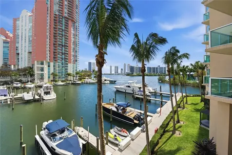 3330 NE 190th Street Aventura FL 33180