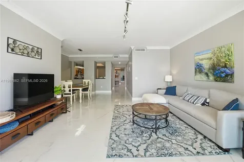 3330 NE 190th Street Aventura FL 33180