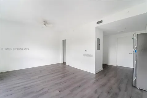 1165 NW 8th Avenue Miami FL 33136