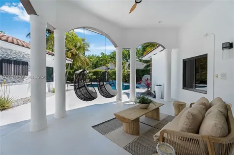 16255 SW 82nd Avenue Palmetto Bay FL 33157
