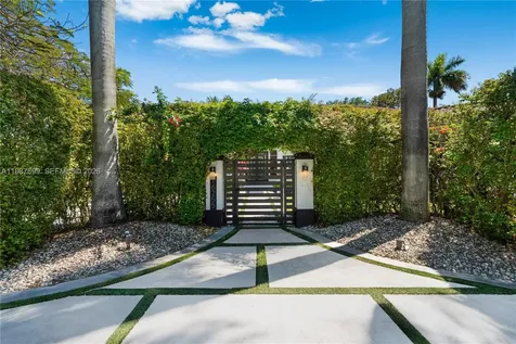 16255 SW 82nd Avenue Palmetto Bay FL 33157