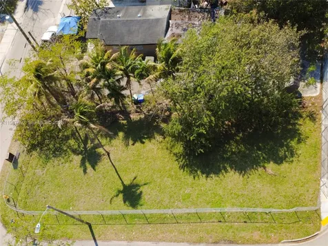 800 NW 30th Street Miami FL 33127