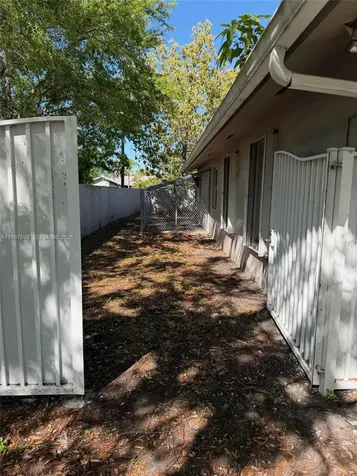 1220 SW 103rd Court Miami FL 33174