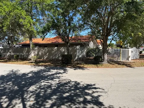 1220 SW 103rd Court Miami FL 33174