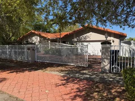 1220 SW 103rd Court Miami FL 33174