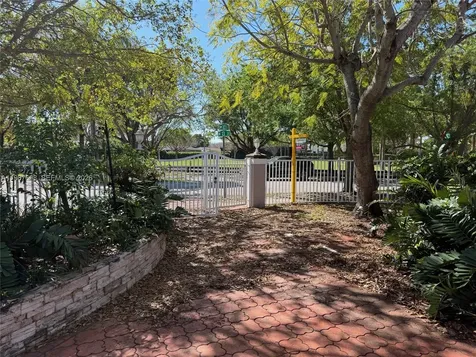 1220 SW 103rd Court Miami FL 33174