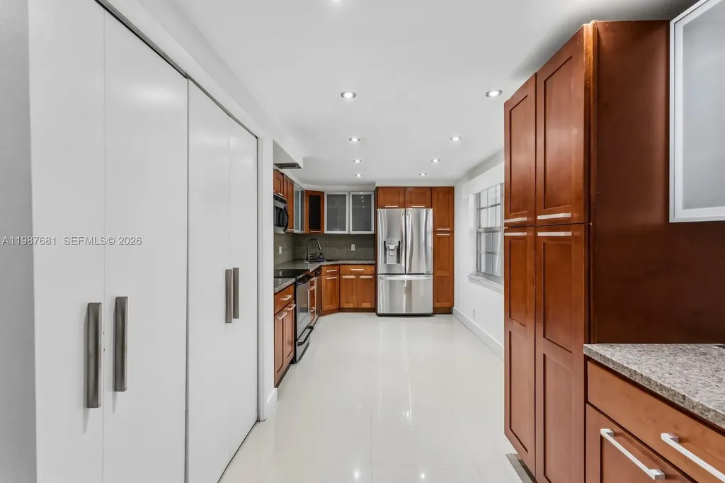 4280 Oaks Terrace Pompano Beach FL 33069