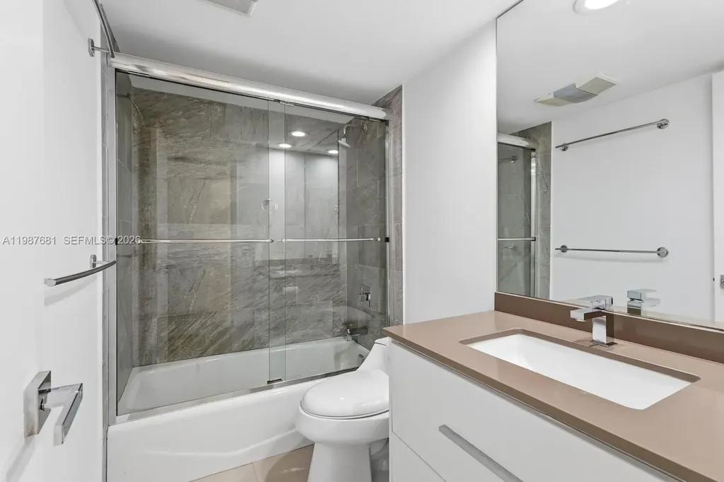 4280 Oaks Terrace Pompano Beach FL 33069
