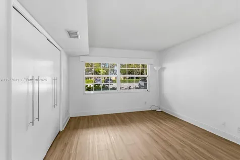 4280 Oaks Terrace Pompano Beach FL 33069
