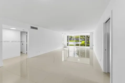 4280 Oaks Terrace Pompano Beach FL 33069