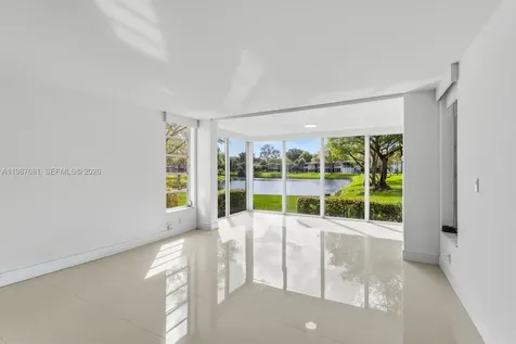 4280 Oaks Terrace Pompano Beach FL 33069